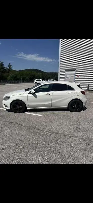 Usata Mercedes A180 109 CV (80 kW) 2014 Utilitaria