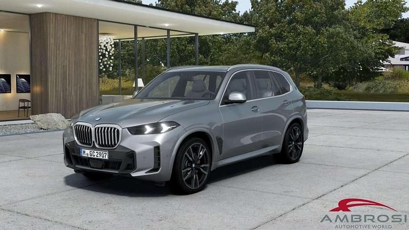 Nuova BMW X5 M Sport 333 CV (244 kW) 2025 Grigio SUV