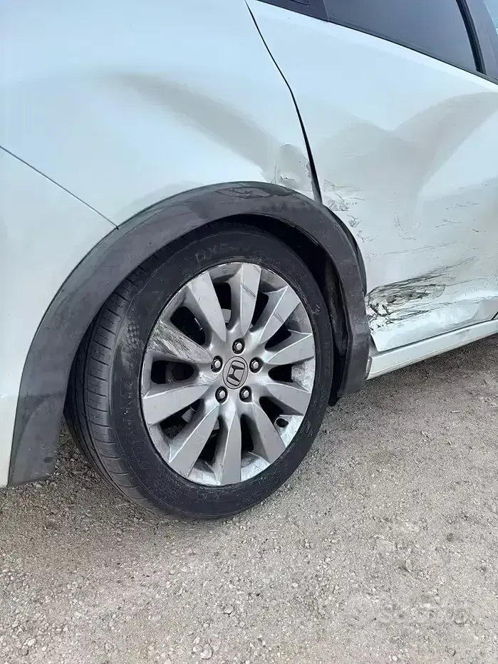 Usata Honda Civic Executive 150 CV (110 kW) 2012 Bianco Berlina