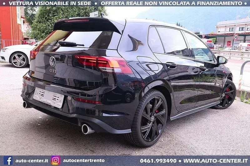 Usata VW Golf VIII GTI 245 CV (180 kW) 2022 Nero Berlina