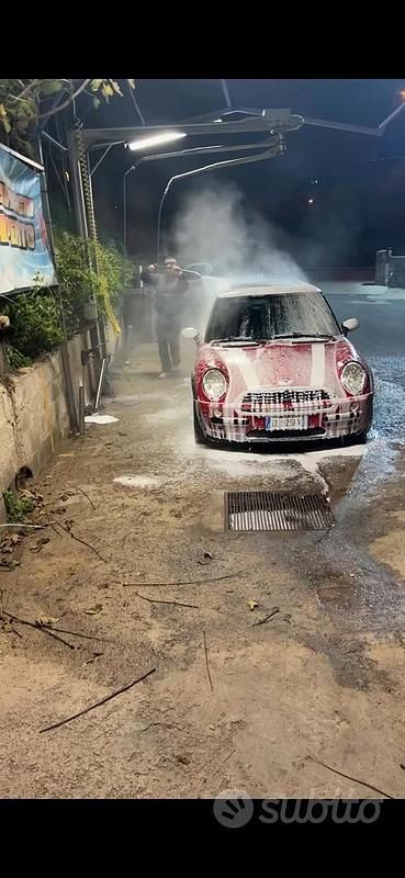 Rosso Usata 2004 Mini Cooper Due volumi | 2800 € (Buon prezzo) - Immagine 1/4