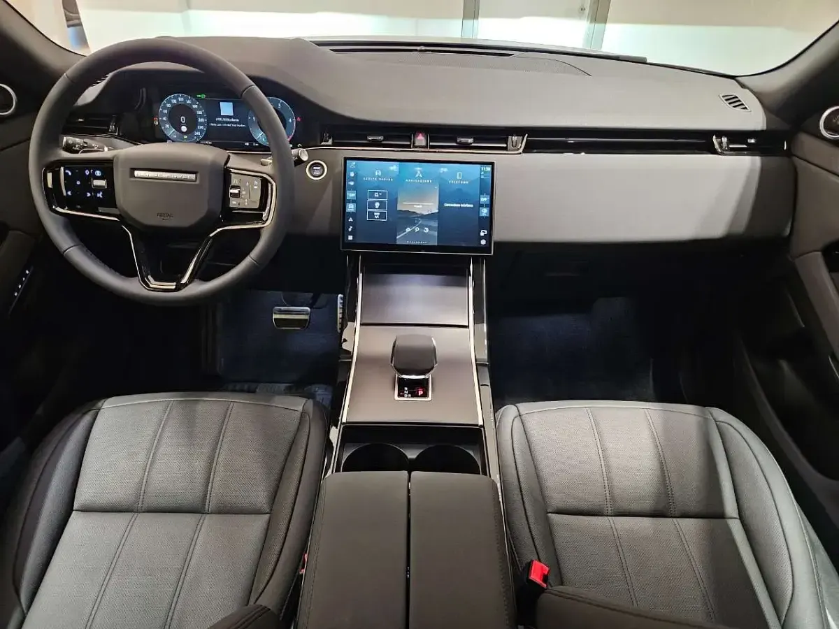 Nuova Land Rover Range Rover evoque SE Dynamic 163 CV (119 kW) 2026 Grigio SUV