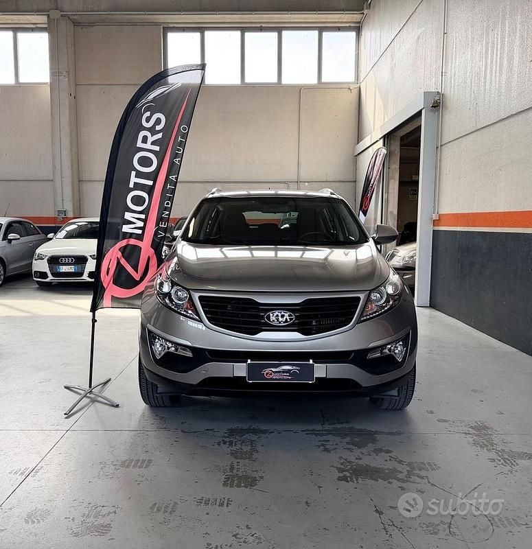 Usata Kia Sportage Active 116 CV (85 kW) 2011 Marrone SUV