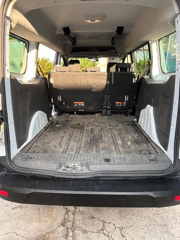 Usata Ford Tourneo 120 CV (88 kW) 2020 Bianco Station wagon