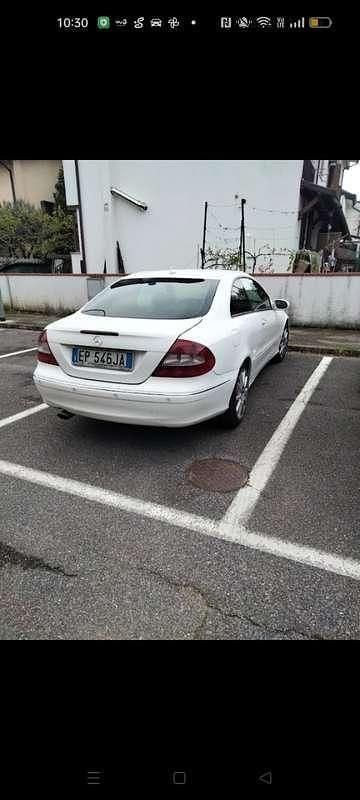 Usata Mercedes CLK220 Elegance 150 CV (110 kW) 2006 Bianco Coupé
