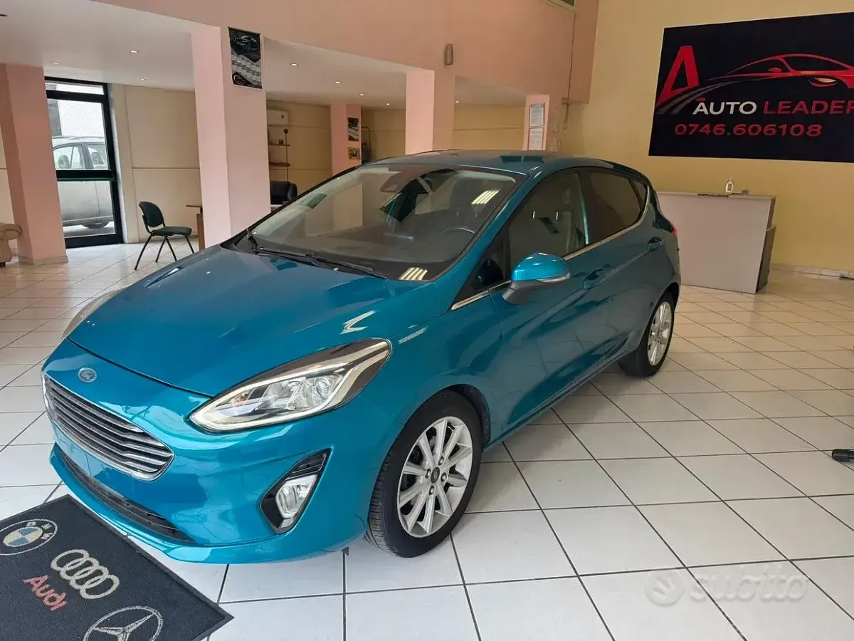 Usata Ford Fiesta Titanium 85 CV (62 kW) 2018 Blu Utilitaria