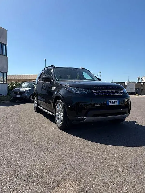 Usata Land Rover Discovery HSE Luxury 241 CV (177 kW) 2019 Nero SUV