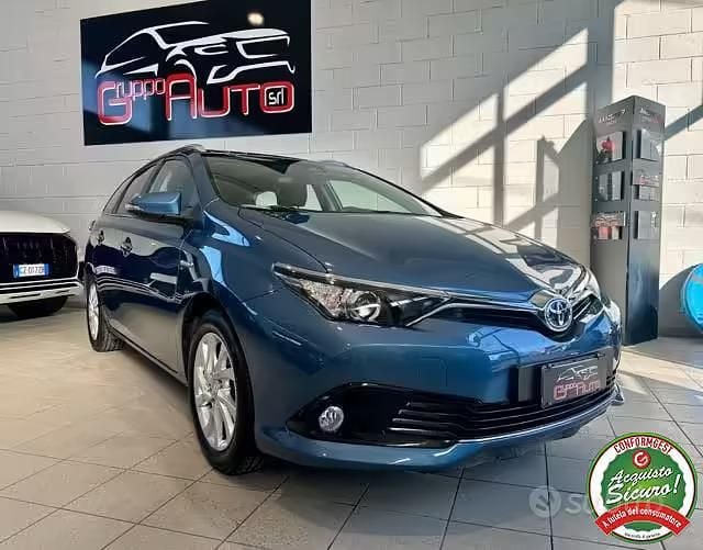 Usata Toyota Auris Touring Sports Business Edition 99 CV (72 kW) 2019 Blu Station wagon
