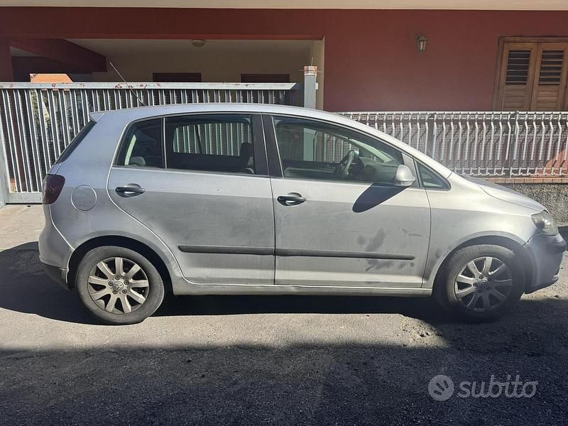 Usata VW Golf Plus Cross 105 CV (77 kW) 2006 Grigio Monovolume