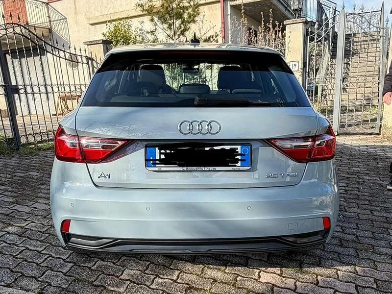 Usata Audi A1 Sportback 95 CV (69 kW) 2021 Grigio Utilitaria