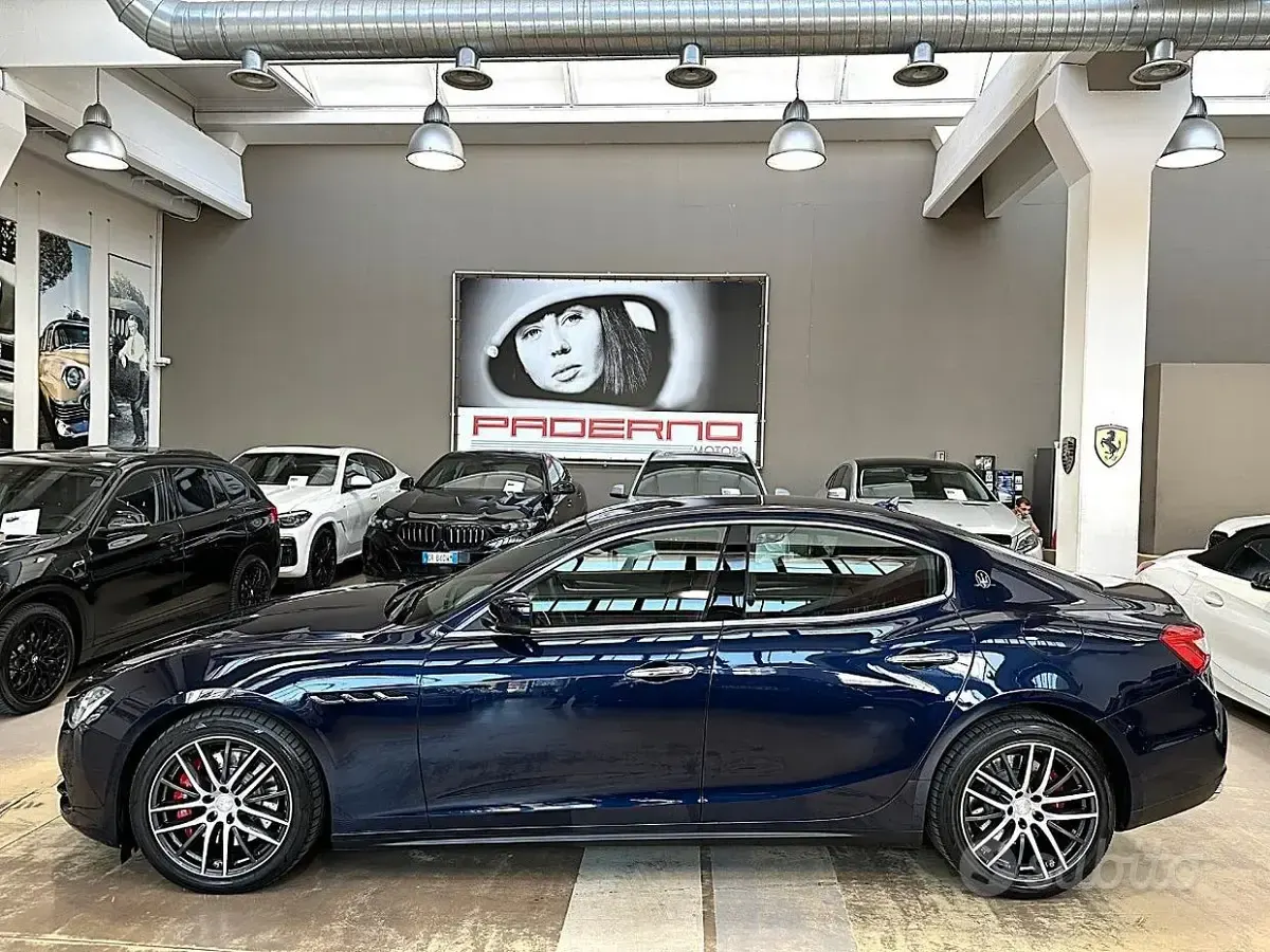 Usata Maserati Ghibli 250 CV (183 kW) 2015 Bluazzurro Berlina