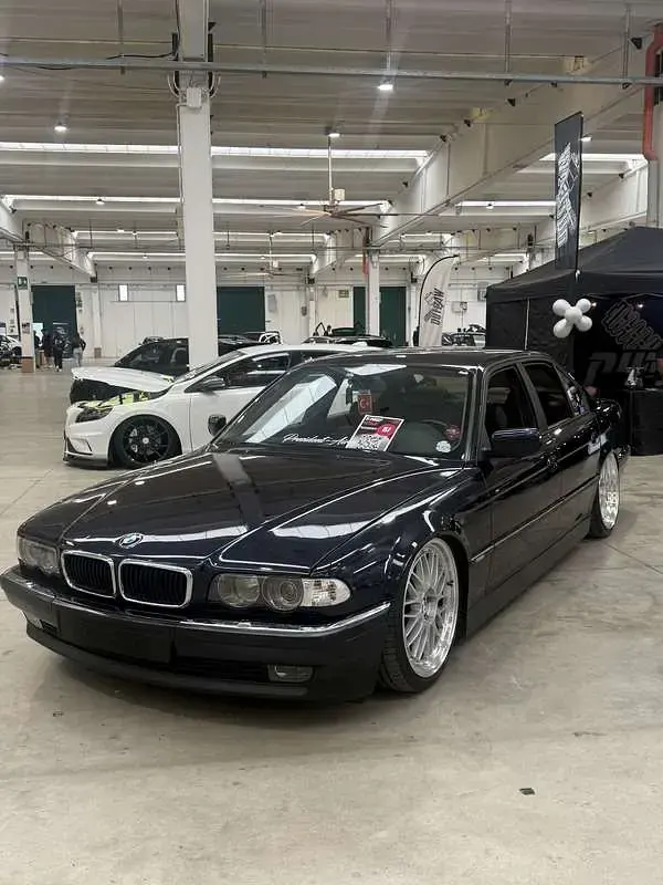 Usata BMW 730 194 CV (142 kW) 2000 Berlina