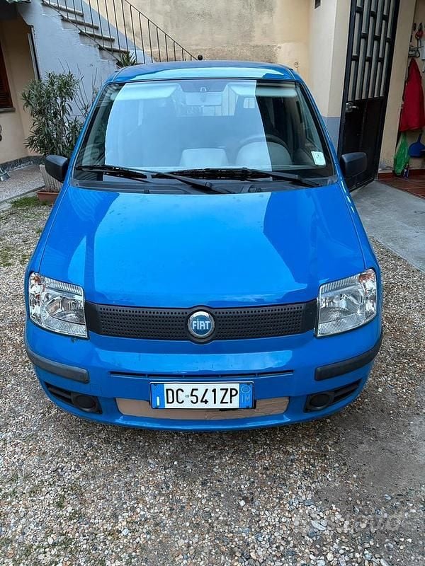 Usata Fiat Panda Active 54 CV (39 kW) 2006 Blu Berlina