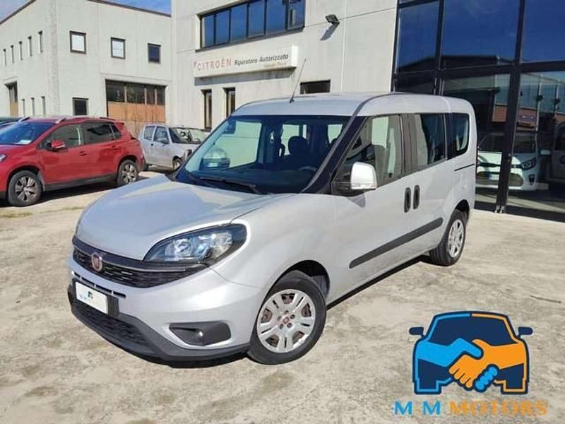 Argento Usata 2019 Fiat Doblò S Monovolume | 11.000 € (Buon prezzo) - Immagine 1/4