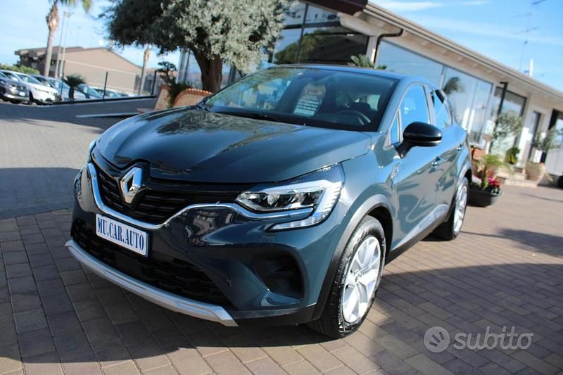Usata Renault Captur Equilibre 100 CV (73 kW) 2023 Grigio SUV