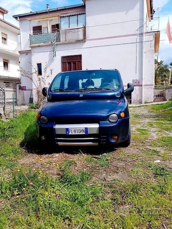 Usata Fiat Multipla 103 CV (75 kW) 1999 Blu Monovolume