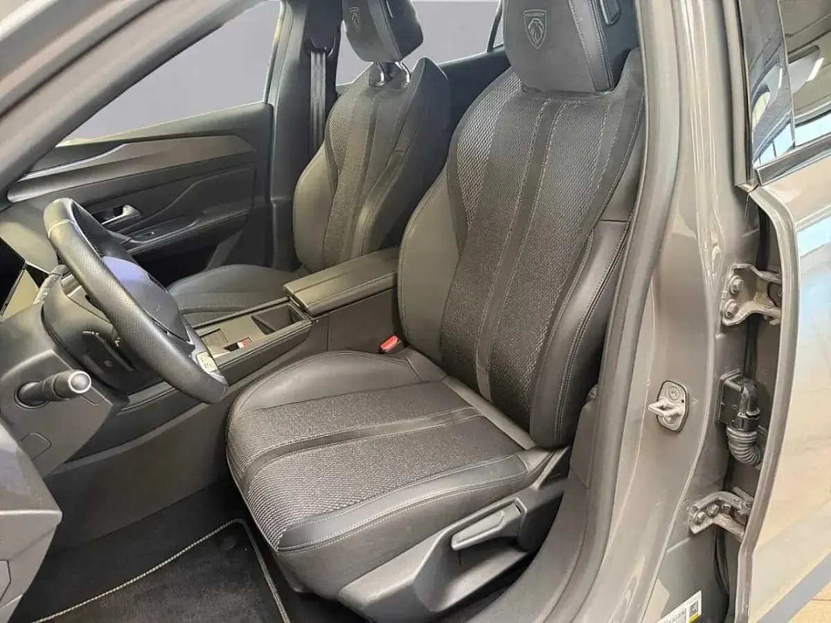 Usata Peugeot 408 GTi 225 CV (165 kW) 2025 Grigio SUV