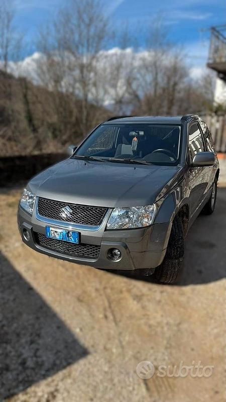 Usata Suzuki Grand Vitara 2005 Grigio SUV