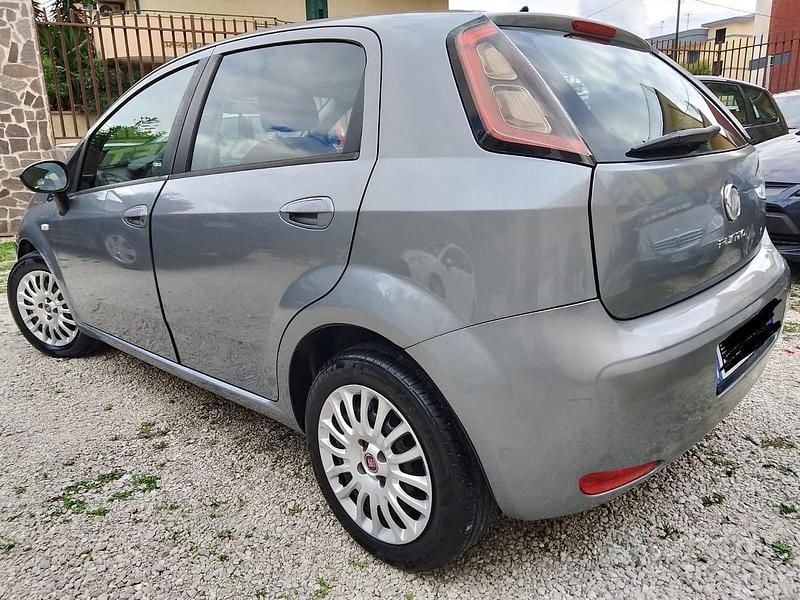 Usata Fiat Punto Evo 74 CV (54 kW) 2013 Grigio Utilitaria