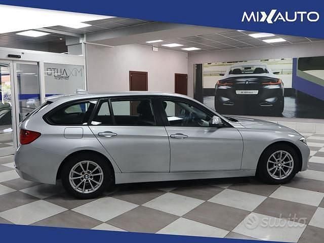 Usata BMW 318 143 CV (105 kW) 2014 Grigio Station wagon