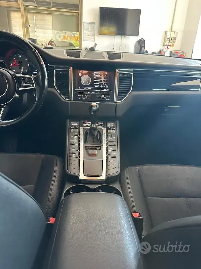 Usata Porsche Macan 250 CV (183 kW) 2015 Nero SUV