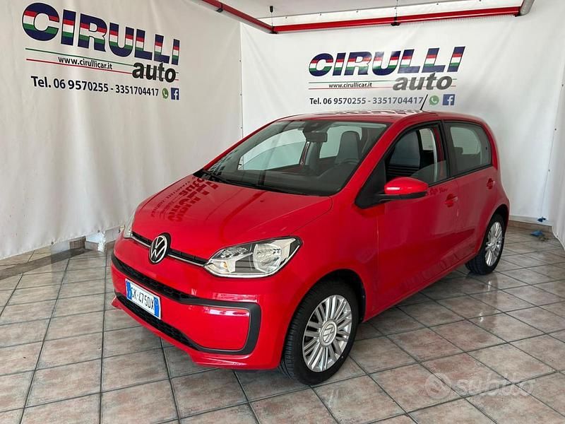 Usata VW up! move up! 68 CV (50 kW) 2022 Rosso pastello Utilitaria