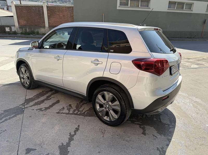 Usata Suzuki Vitara 129 CV (94 kW) 2022 Argento SUV