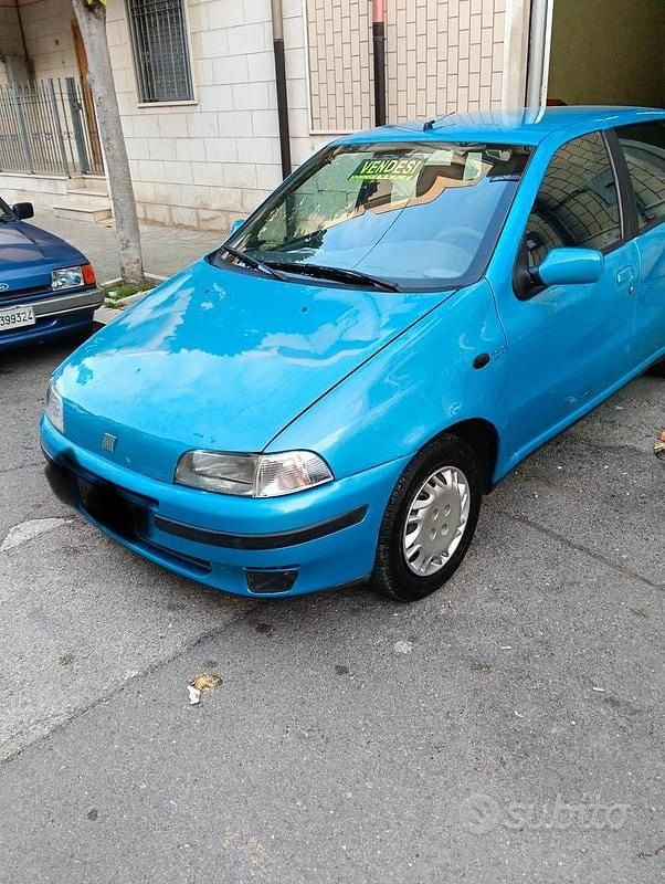 Usata Fiat Punto 1997 Blu Berlina