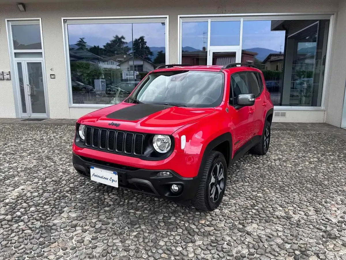 Usata Jeep Renegade Trailhawk 179 CV (131 kW) 2022 Rosso SUV