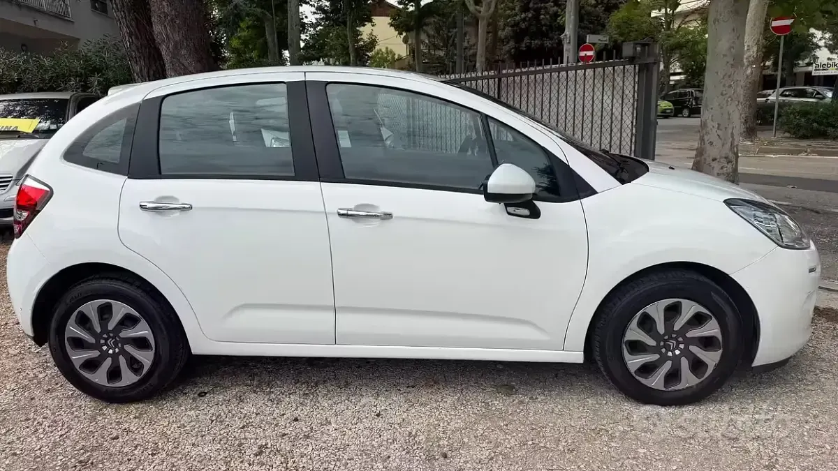 Usata Citroën C3 PureTech 68 CV (50 kW) 2015 Bianco Berlina