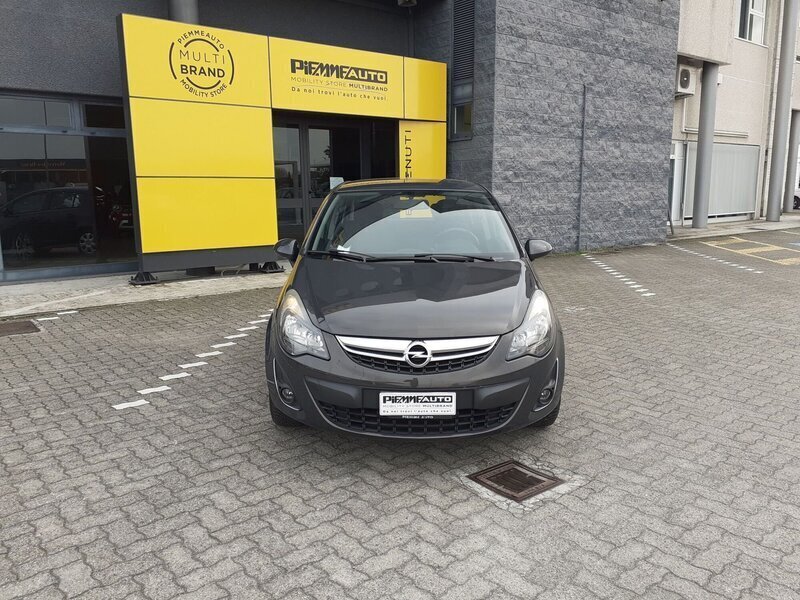 Usato 2014 Opel Corsa 1.2 Benzin 86 CV (8.000 €)