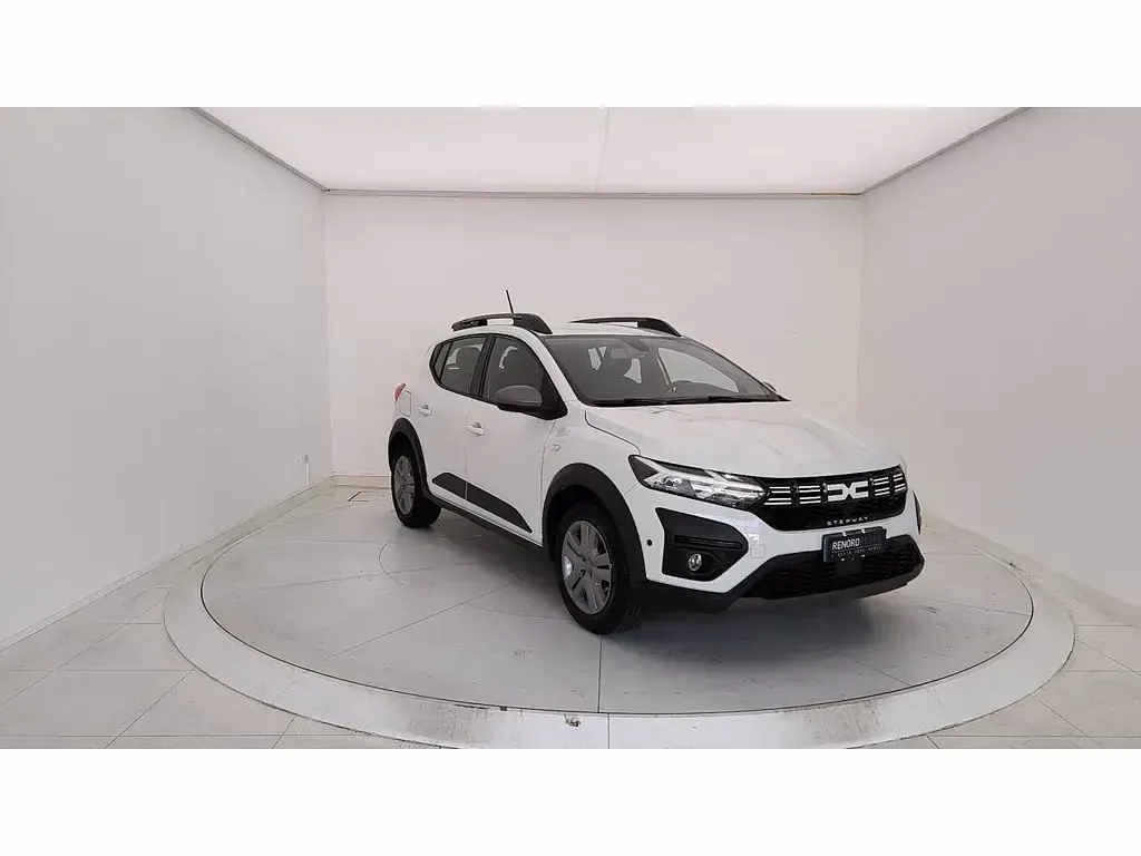 Usata Dacia Sandero Comfort 101 CV (74 kW) 2023 Bianco