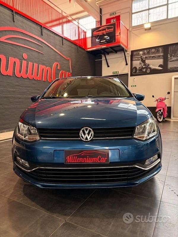 Usata VW Polo Comfortline 75 CV (55 kW) 2016 Blu Berlina