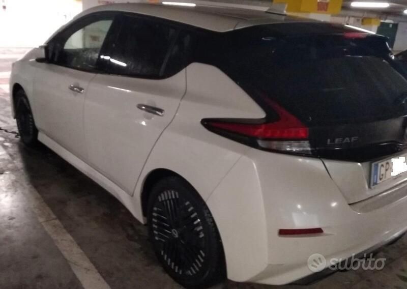 Usata Nissan Leaf 89 kW (122 CV) 2023 Bianco Utilitaria