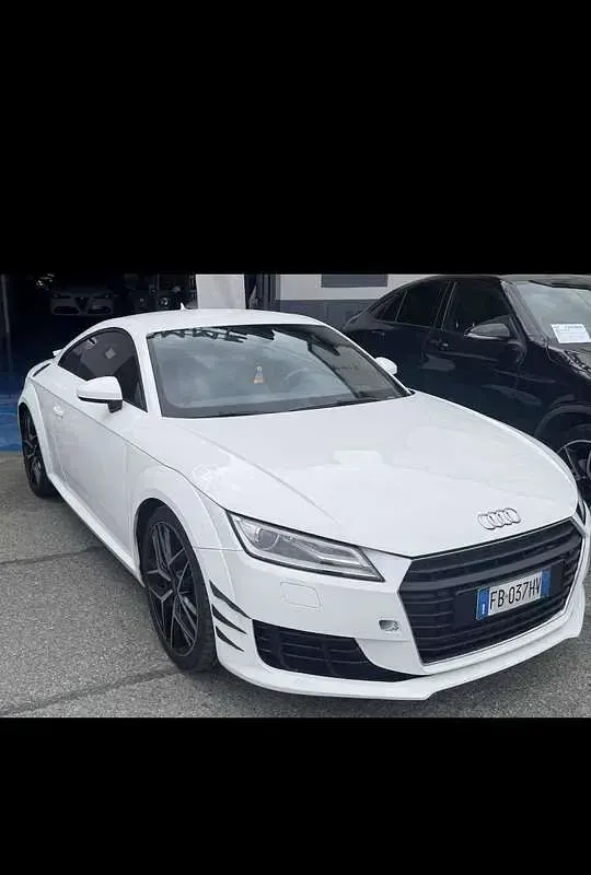 Begagnad Audi TT S-Line 179 HK (131 kW) 2015 Sportkupé