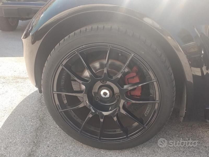 Begagnad Smart Roadster 82 HK (60 kW) 2003 Svart Cab