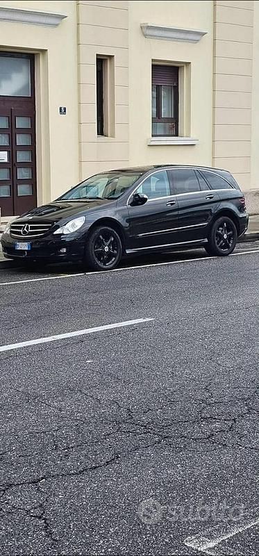 Usata Mercedes R320 224 CV (164 kW) 2007 Monovolume