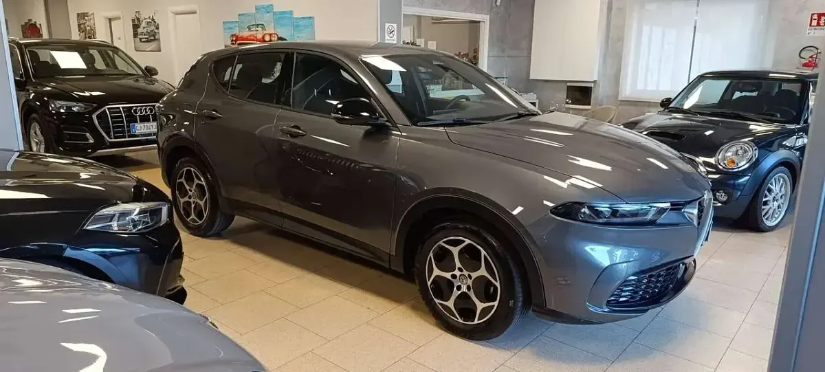 Usata Alfa Romeo Tonale Super 131 CV (96 kW) 2023 Grigio SUV