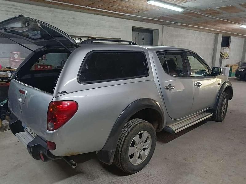 Usata Mitsubishi L200 Invite 136 CV (100 kW) 2010 Pick-up
