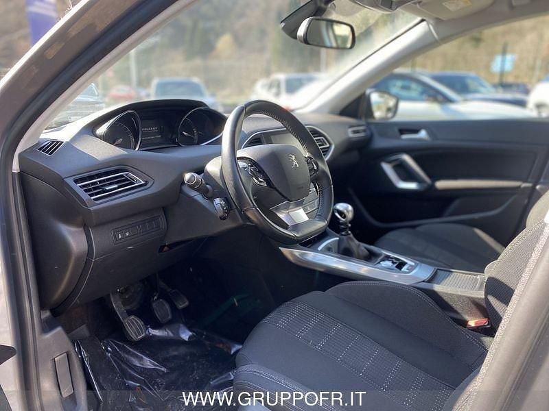Usata Peugeot 308 Allure 120 CV (88 kW) 2017 Grigio Station wagon