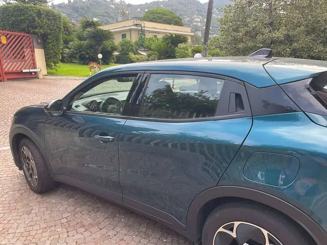 Usata Alfa Romeo Junior 114 kW (156 CV) 2025 Blu/azzurro SUV