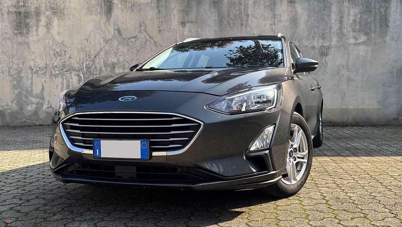 Usata Ford Focus Business Edition 125 CV (91 kW) 2020 Grigio Station wagon