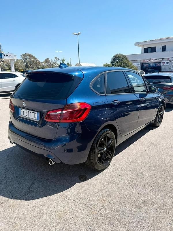 Usata BMW 218 2019 Blu Monovolume