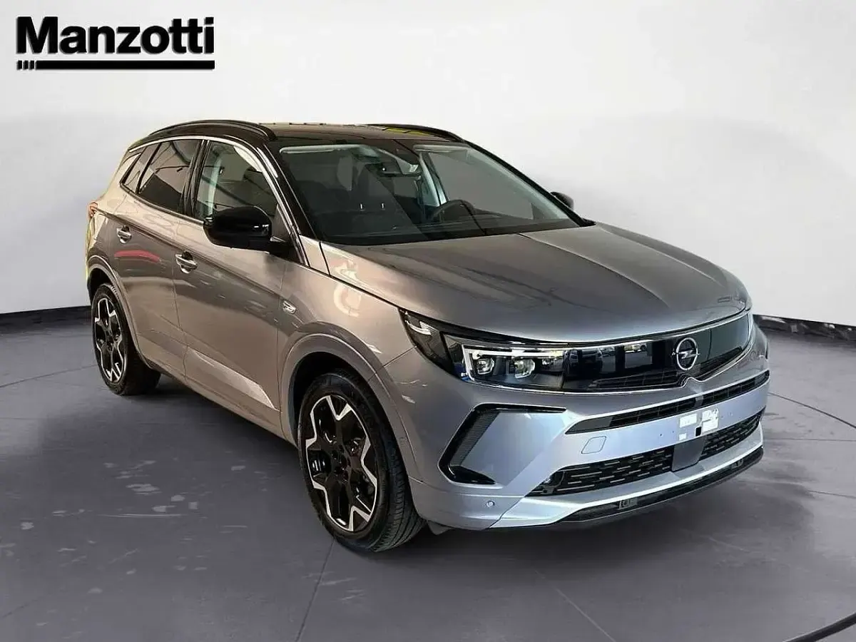 Nuova Opel Grandland X Ultimate 131 CV (96 kW) 2025 Kontrast grey SUV