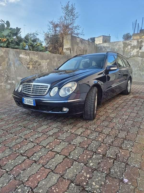 Usata Mercedes E220 Elegance 150 CV (110 kW) 2006 Station wagon