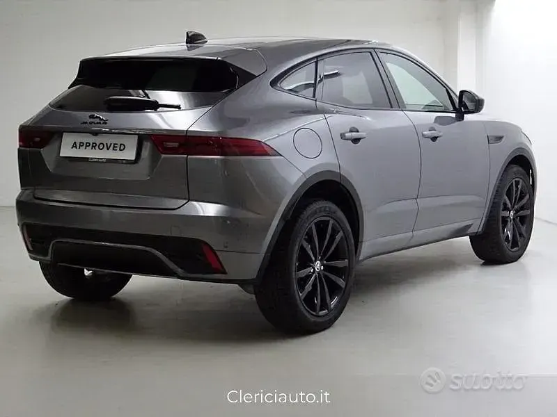 Usata Jaguar E-Pace R-Dynamic 163 CV (119 kW) 2024 Eiger grey SUV