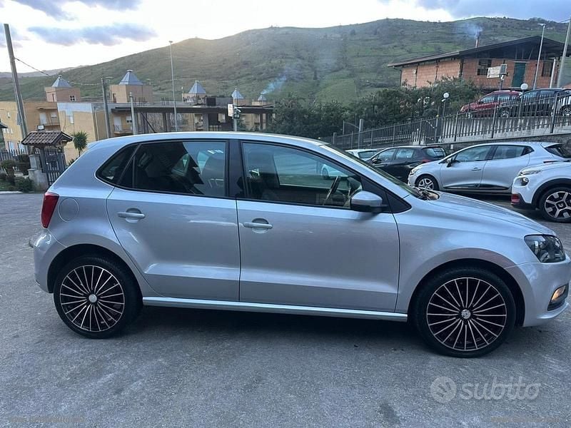 Usata VW Polo 75 CV (55 kW) 2014 Argento Berlina