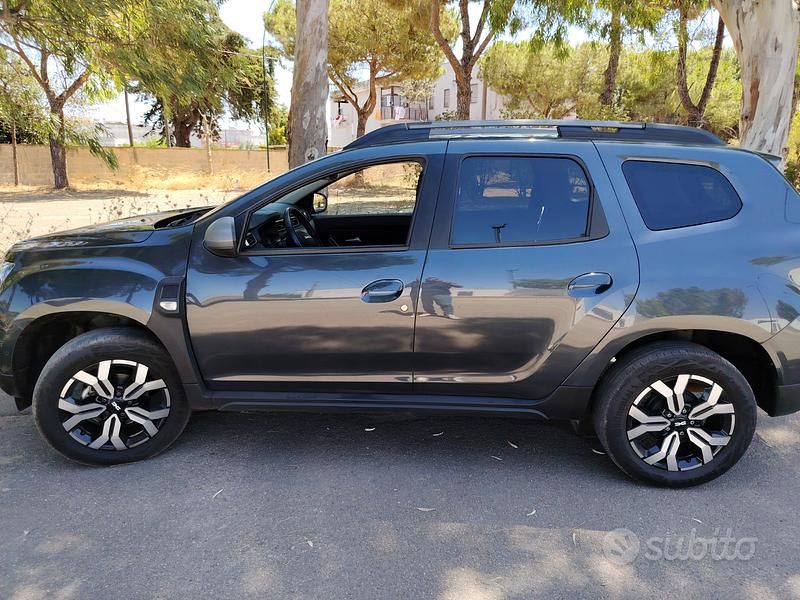 Usata Dacia Duster 91 CV (66 kW) 2023 Grigio SUV