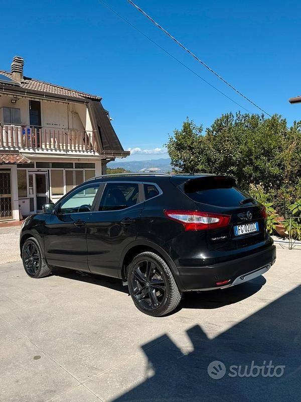 Usata Nissan Qashqai Black Edition 130 CV (95 kW) 2016 Nero SUV
