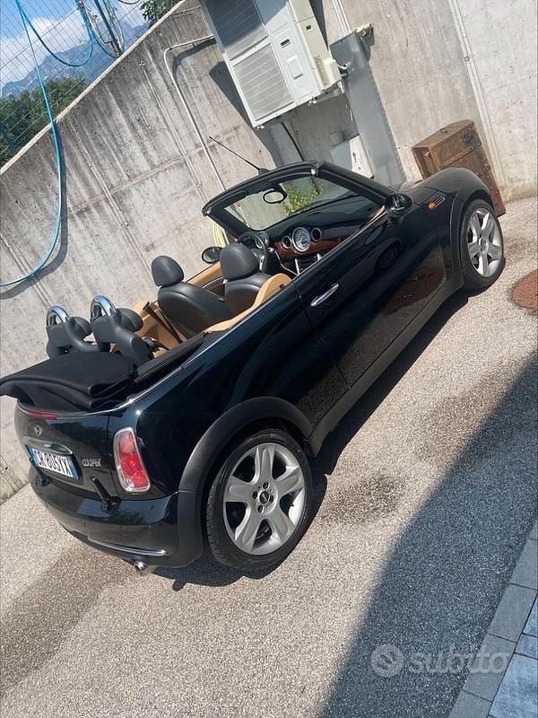 Usata Mini Cooper Cabriolet 115 CV (84 kW) 2004 Nero Cabrio